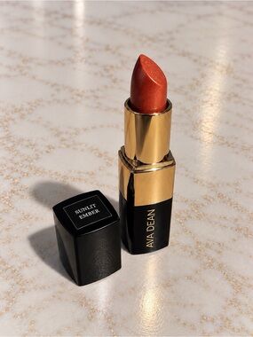 Sunlit Ember

Ava Dean Lipstick – Sunlit Ember – NEW / Discontinued – AJ McLean